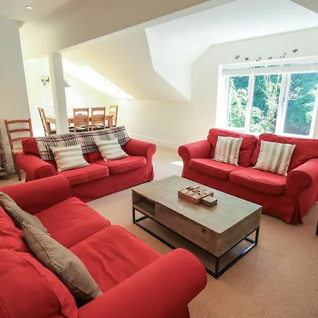 Daire Waterfall Ambleside